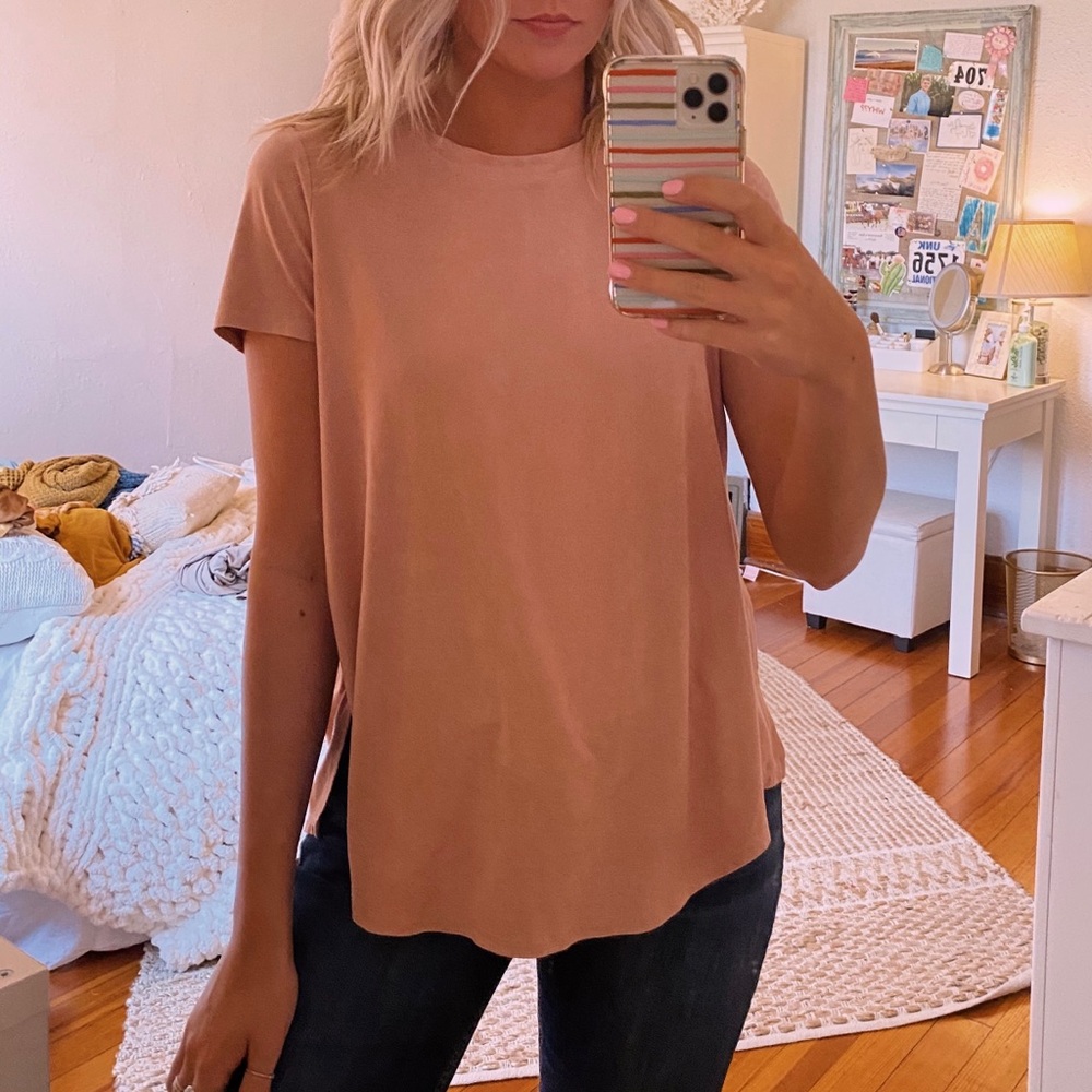 Suede Mauve Moa Moa Tee